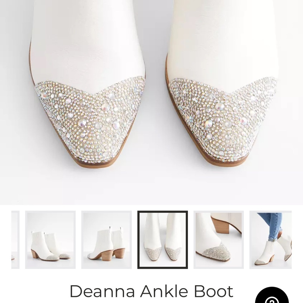 Deanna ankle boot size 7